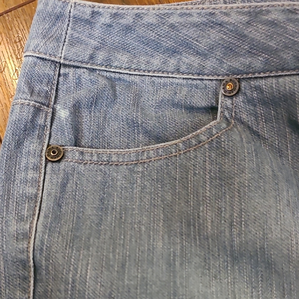 Dana Buchman Light Blue Women's Capris Jeans - Picture 7 of 11